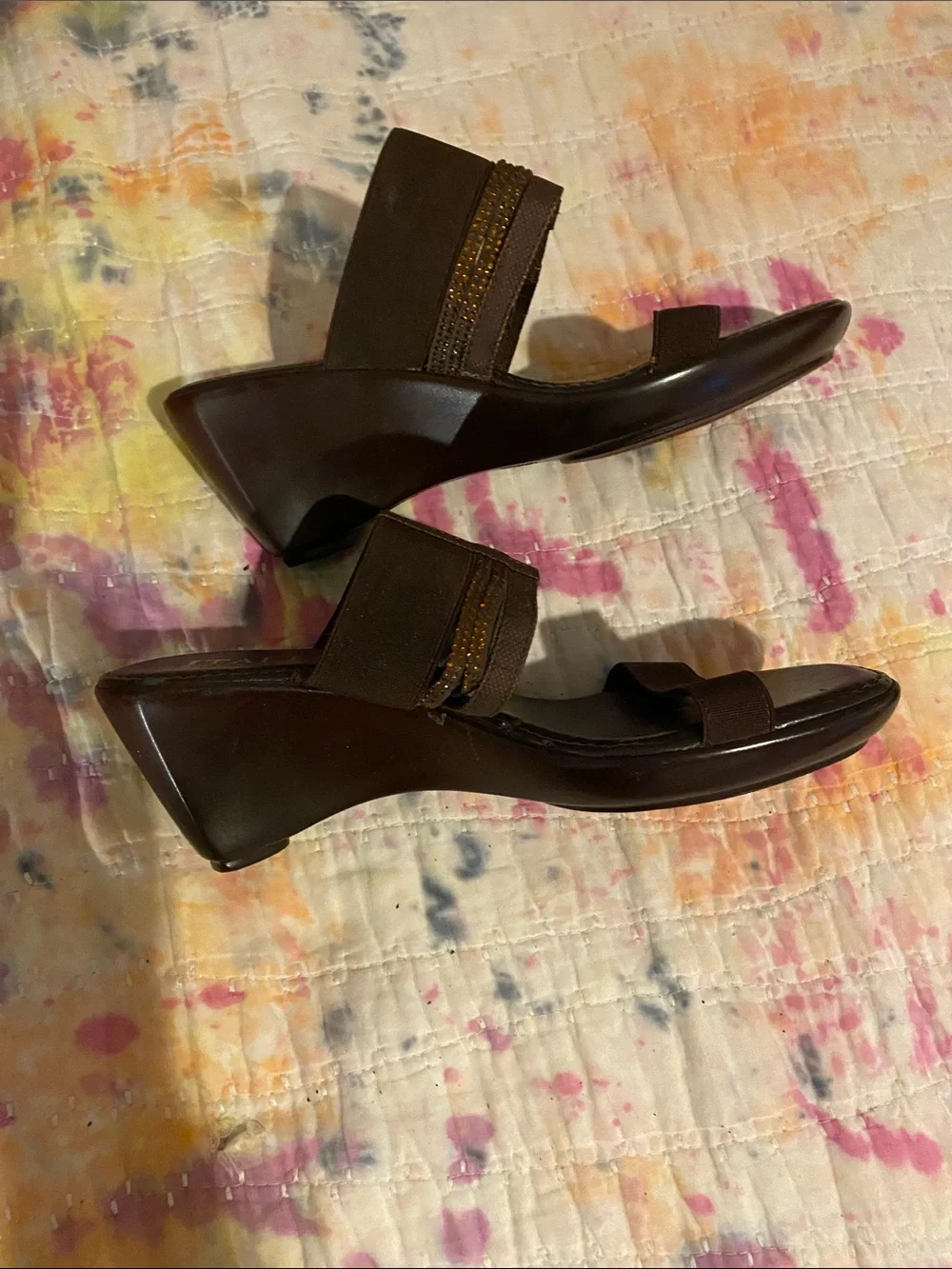Italian Shoemakers Brown Wedge Sandall embellished Golden Brown beading S 8